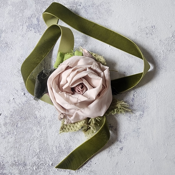 Designer Concept Accessories Upcycled Avangard Tie Vintage Rose Magnolia Peony - Picture 5 of 13